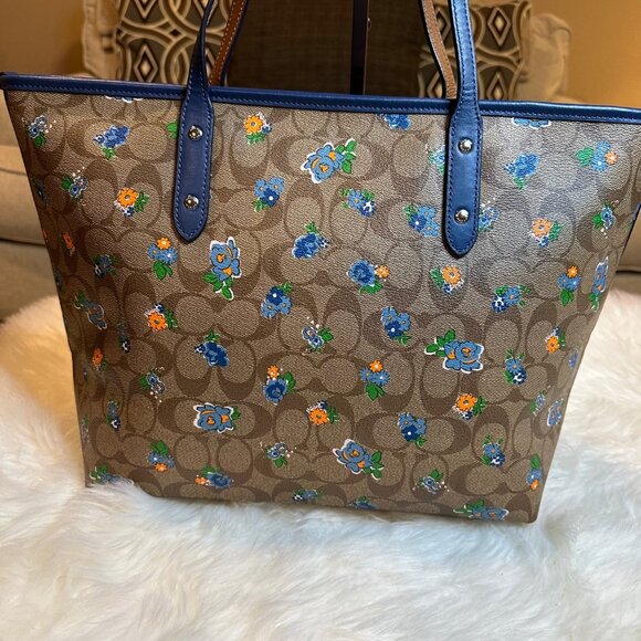 Coach Blue/Beige Floral Print Signature Coated Leather Canvas Tote - Picture 7 of 14